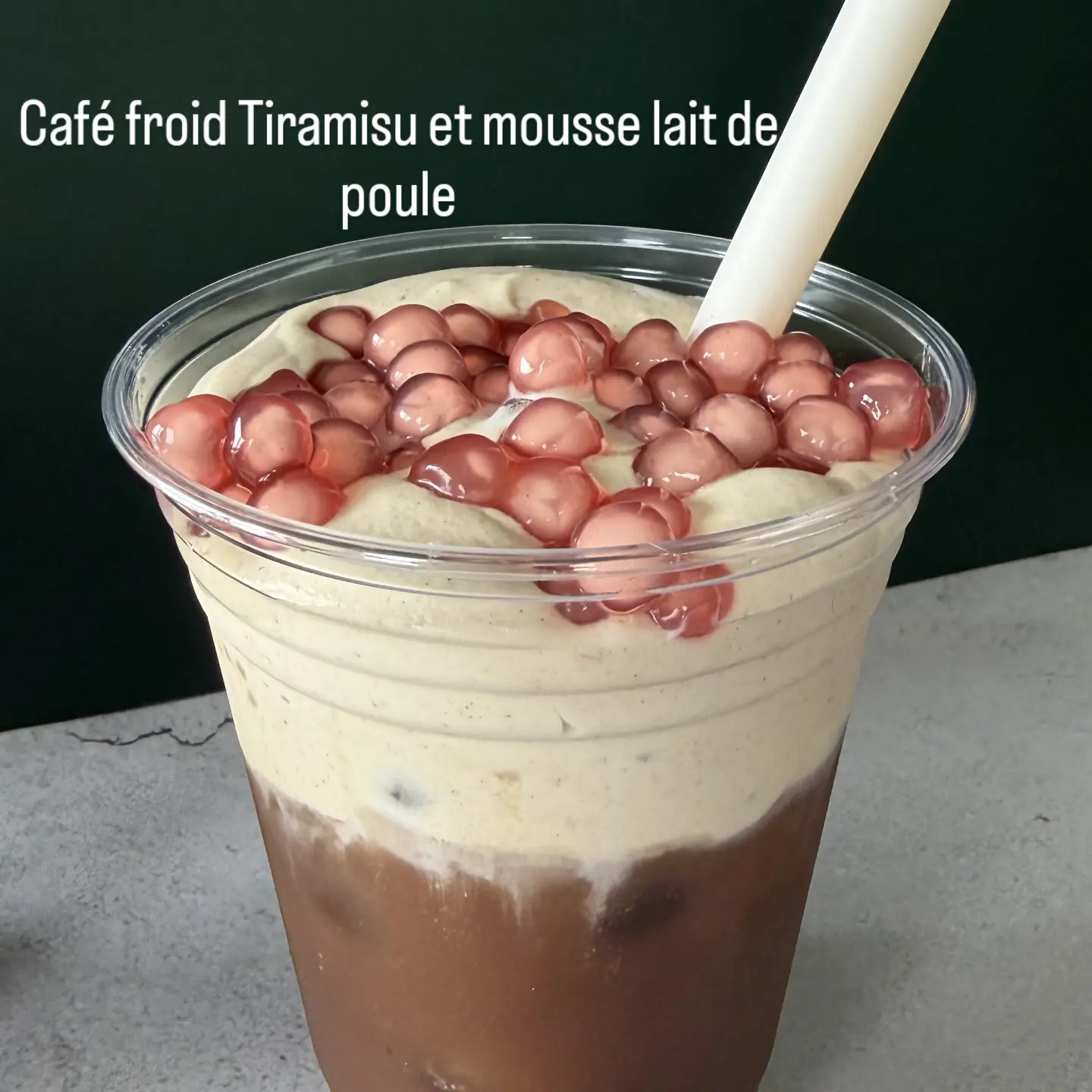 Café froid Tiramisu et mousse lait de poule